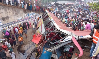 Death toll rises to 17 in Madaripur bus accident